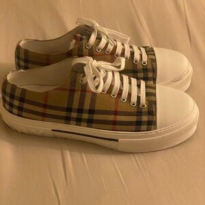 Burberry Shoes